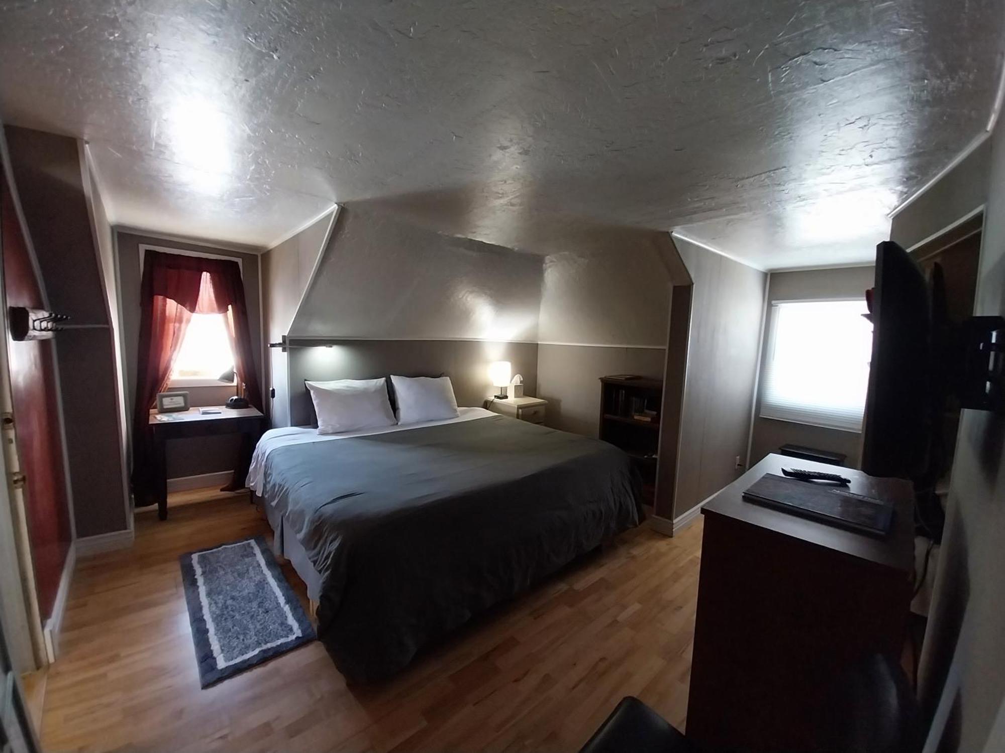 Cozy And Quiet Apartment On The Second Floor Escalante Exterior photo