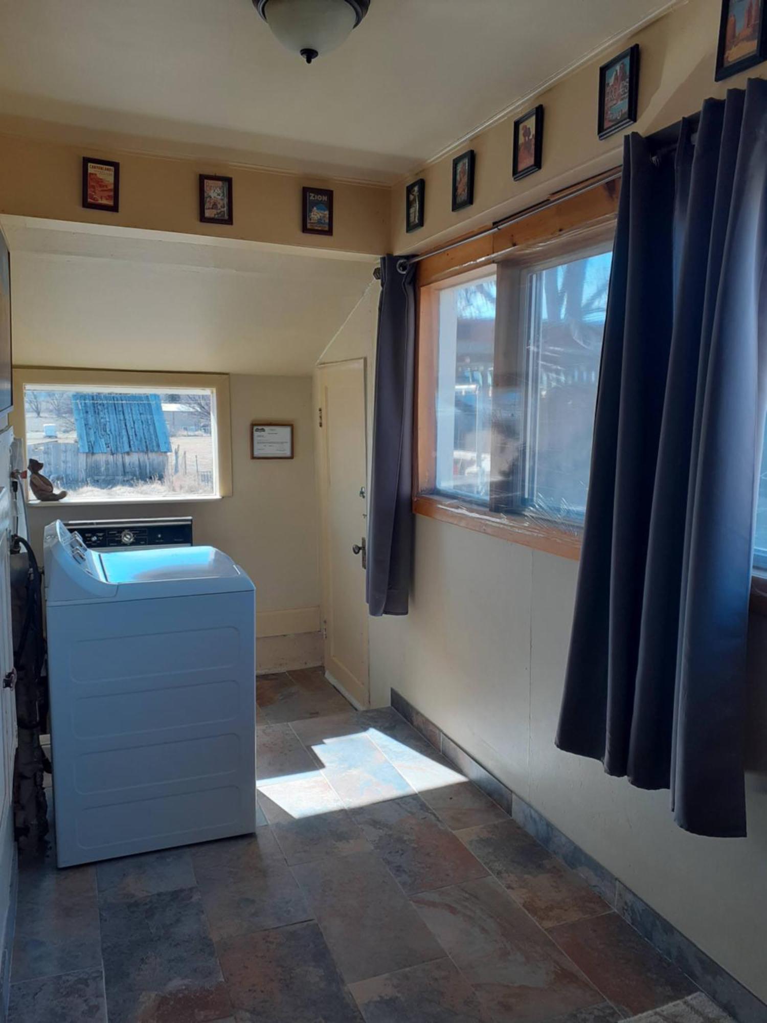Cozy And Quiet Apartment On The Second Floor Escalante Exterior photo